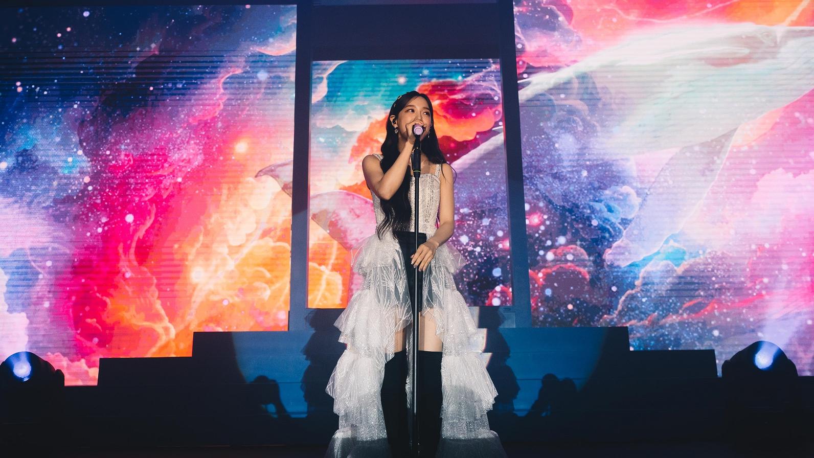 金世正於香港首開個人海外巡唱  與SESANG合製「手燈海浪」留最美回憶