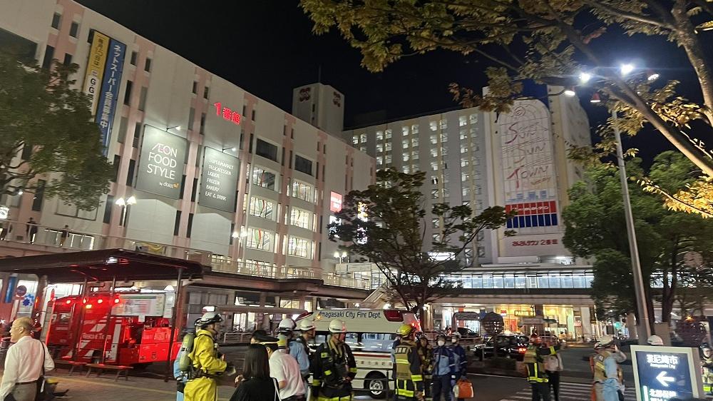 日本尼崎市發生有人在車上噴胡椒噴霧，令多人不適。(X)