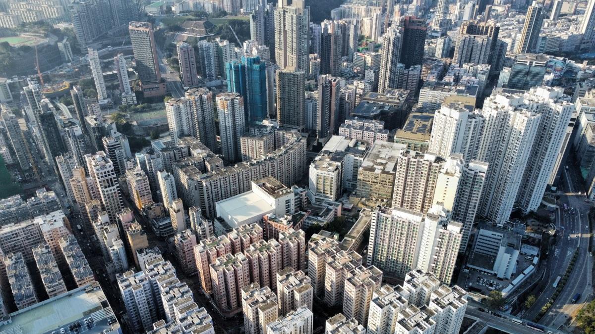 施政報告2023｜世邦魏理仕：「減辣」釋放房地產市場購買需求 惟短期內樓價仍受壓