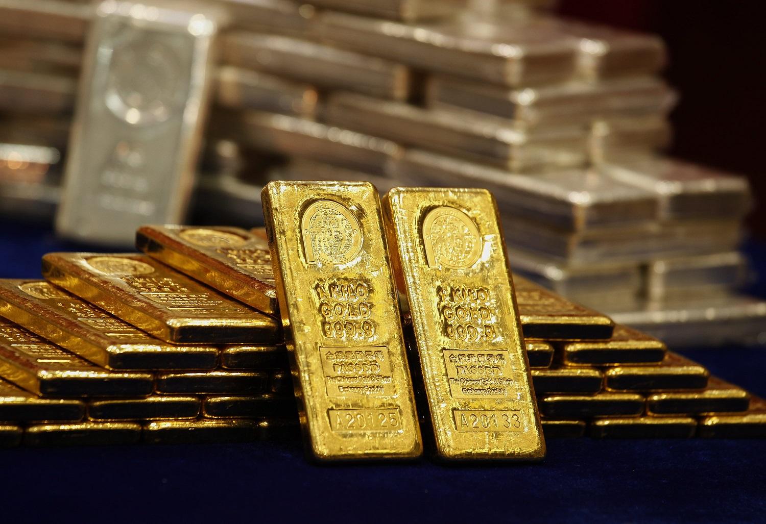 恐慌情緒提高 資金流向金價