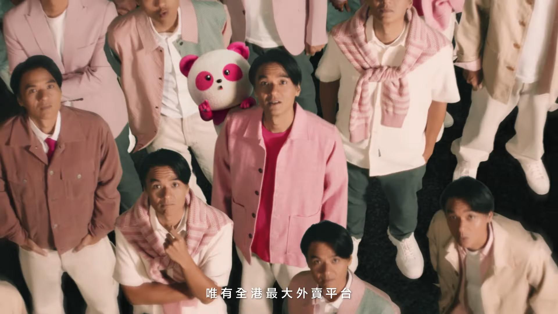 馮德倫挑戰N個粉紅造型 開心《老馮日記》受網民愛戴