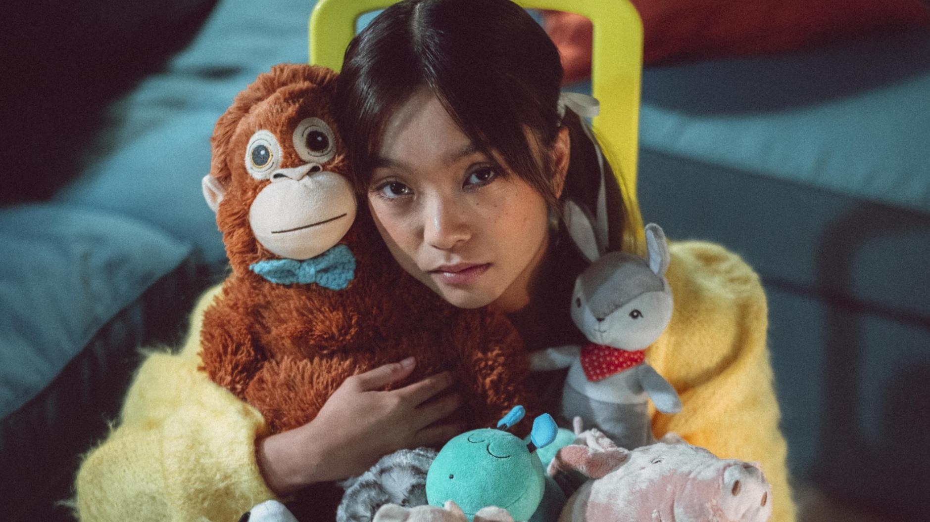 Moon Tang分手獲黃偉文寫「讀心」歌詞  拍MV撞正黑雨滯留