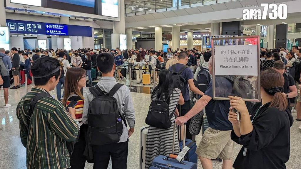 颱風小犬｜的士業指風暴期間遇意外或被拒保　難處理機場旅客滯留問題