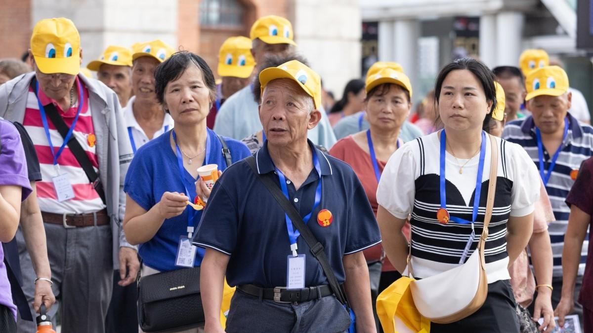 港府指，訪港旅客數目已回復至疫情前約七至八成。(資料圖片／蘇文傑攝)