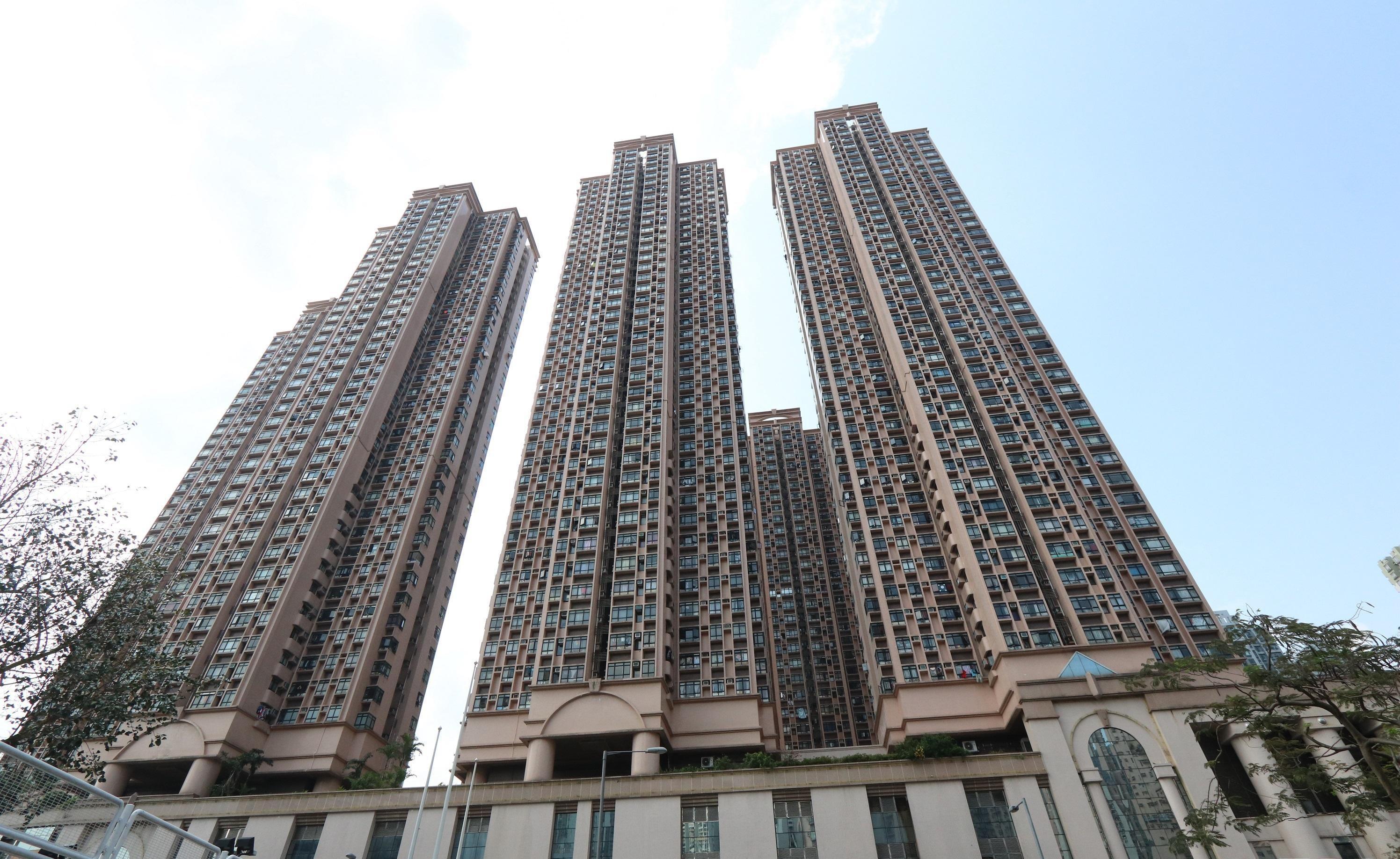 馬鞍山新港城本月暫錄約3宗成交，最新成交為三房高層戶，獲換樓客以800萬元承接。