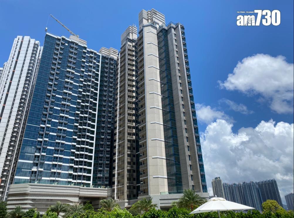 南昌站入伙盤維港滙，最新錄大額租賃成交個案，內地客以10萬元承租一伙極高層四房大單位。