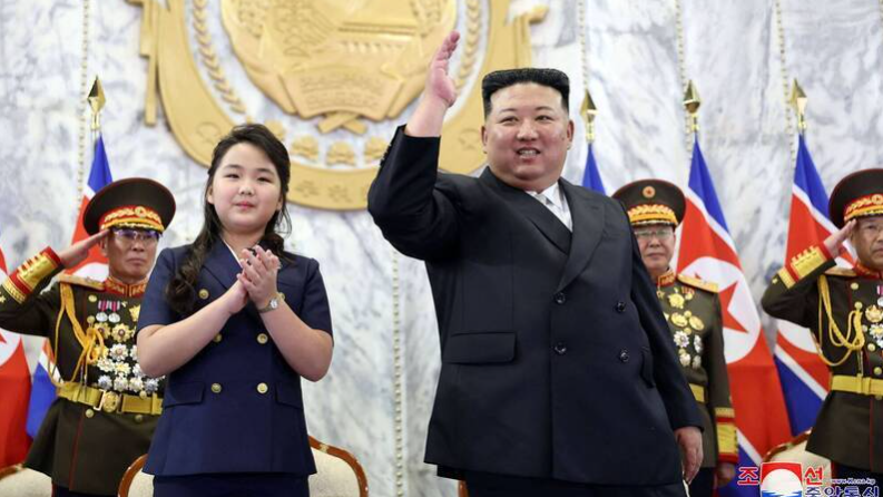 金正恩10歲女金主愛獲封「新星女將軍」被指不尋常 疑因健康問題提早選定接班人
