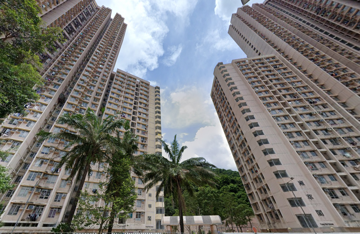 粉嶺居屋雍盛苑最新錄本月首宗二手買賣成交，屬開放式單位，上車客以306.8萬元自由市場價承接。