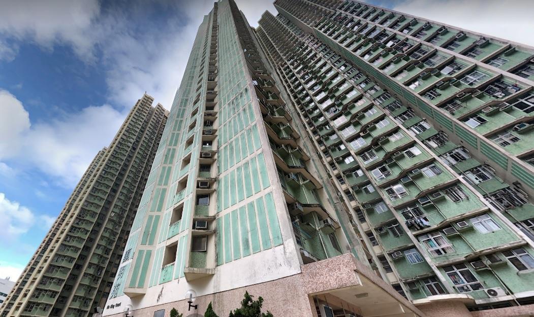 將軍澳單幢居屋顯明苑一伙開放式納米單位，放盤一年多，近日累減13%後以293萬元沽出。