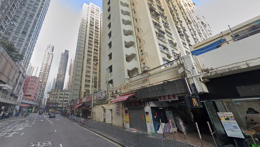 西灣河太安樓六旬漢梯間墮樓爆頭亡。(Google Map)