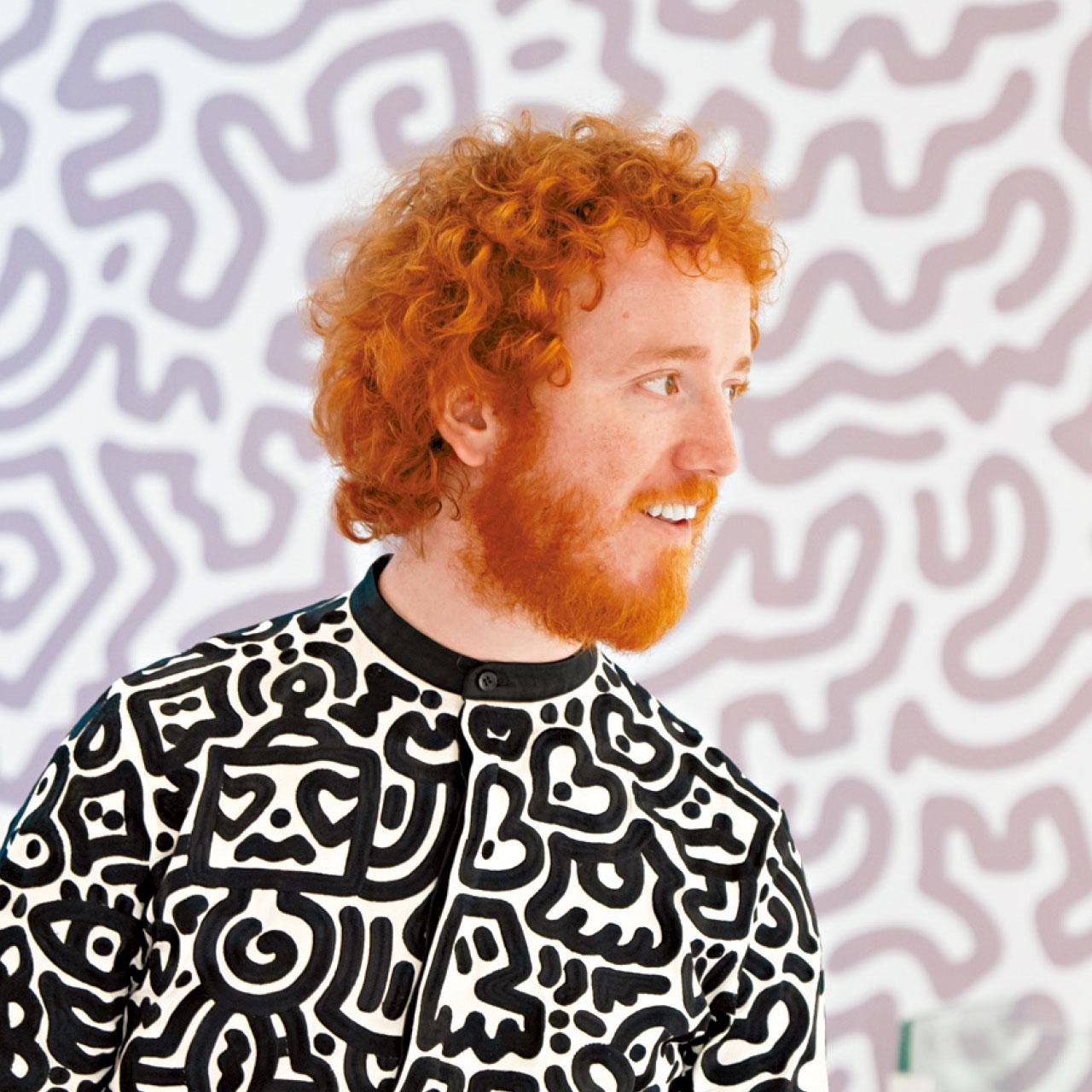 塗鴉大師Mr Doodle現身港鐵香港站 即席表演創作太空船