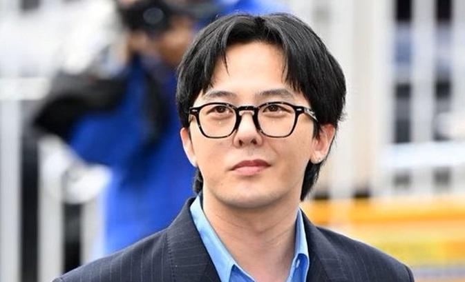 150警恭候 G-DRAGON涉毒現身助查 