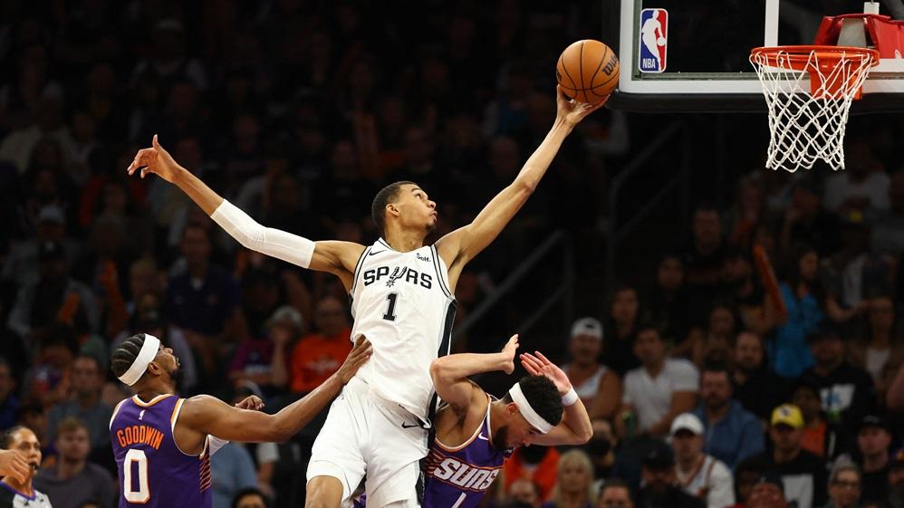 雲班耶馬獨取38分，帶領馬刺再贏太陽。(路透社)