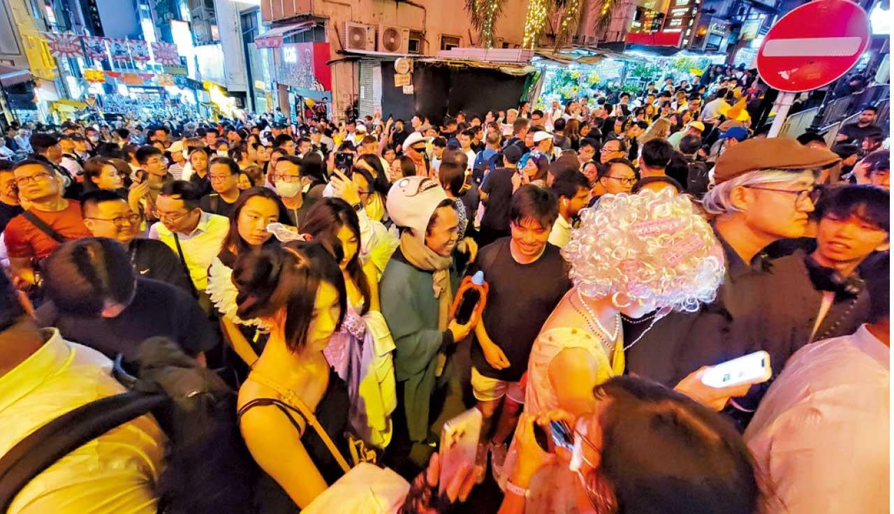 人潮再現蘭桂坊