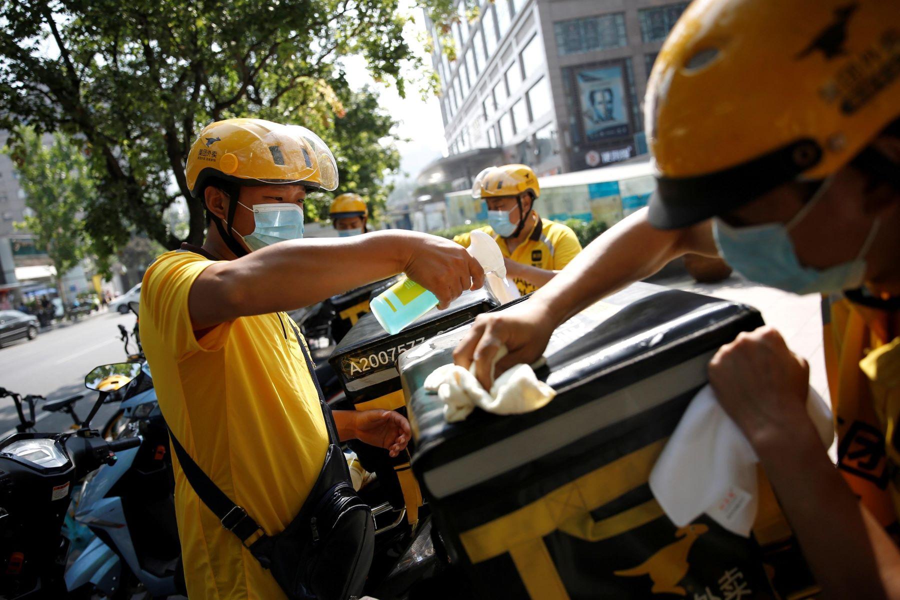 港股收市｜萬七關都失守！恒指4日瀉917點 美團單日嘔吐12%