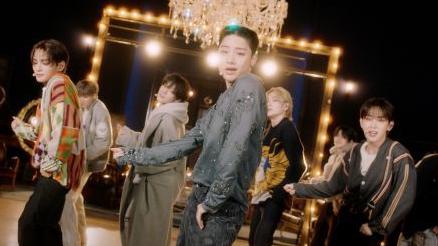 港產K-POP男團XODIAC 九成員登九本國際時裝雜誌谷新歌