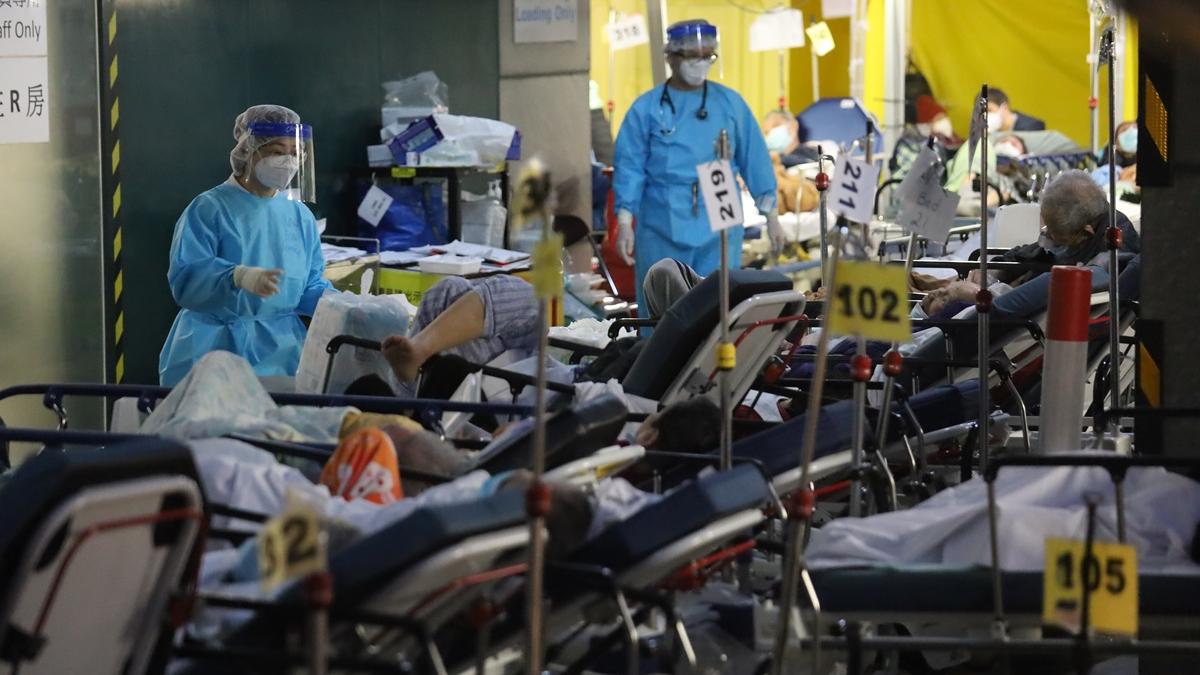 政府擬立例讓病人可簽署「預設醫療指示」，指明一旦無能力作決定時所拒絕的治療。(資料圖片／鍾式明攝)