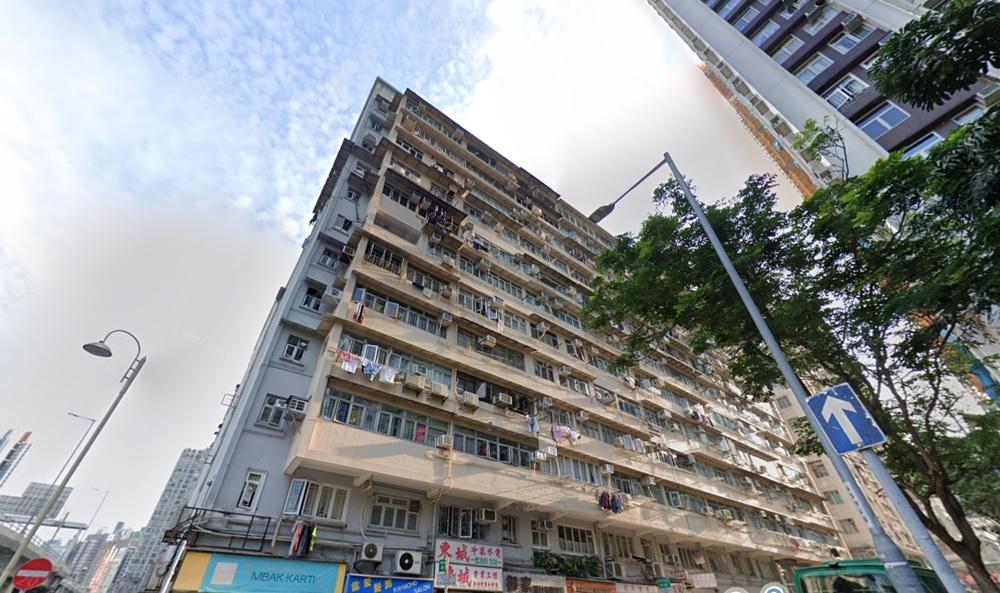 西灣河男子墮樓，送院搶救後不治。(Google Map)