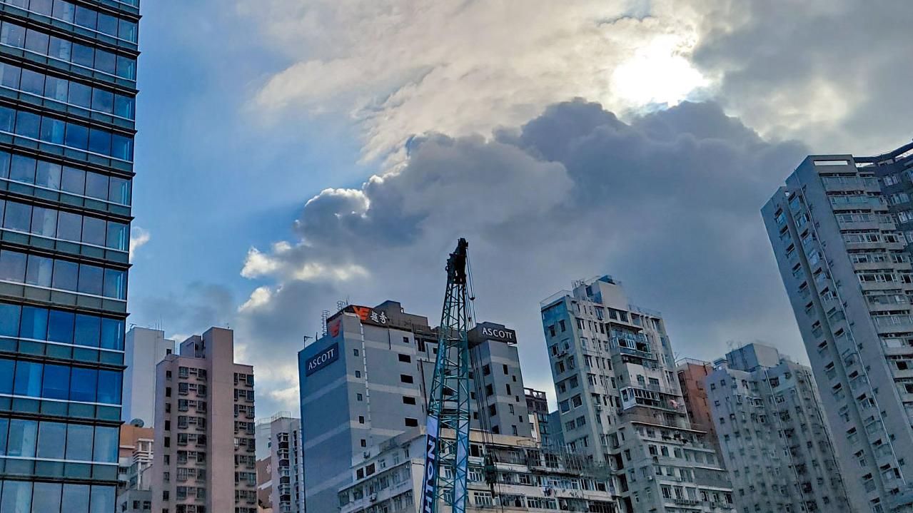 昨28.7度 平1953年12月最熱紀錄 周六晚轉冷 冬至最低12度