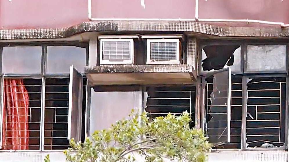 黃大仙男子疑揮刀傷妻女再自焚  警︰家庭糾紛引起