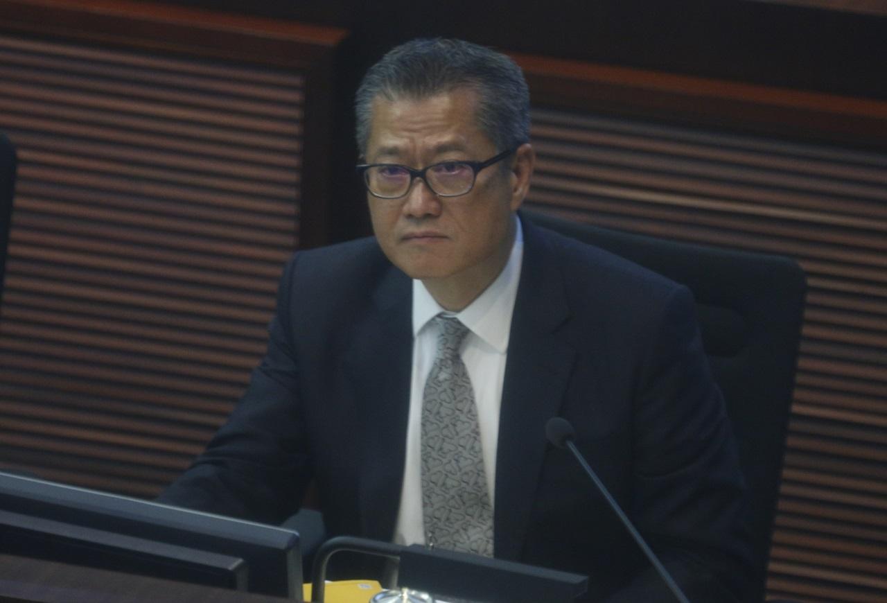 陳茂波：香港全年綜合赤字略超過1,000億元 賣地減少屬秩序調整 (資料圖片)