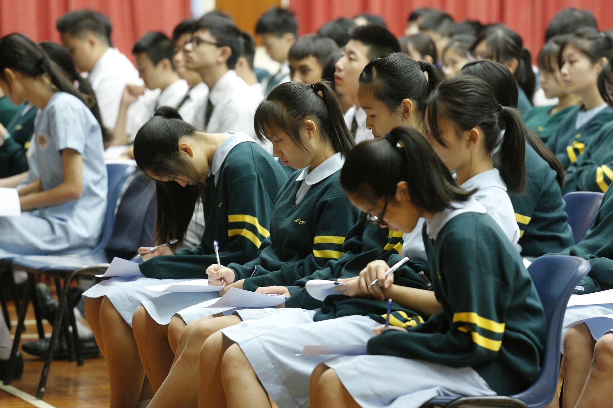 教育局指會參考評估結果制定策略。(資料圖片)