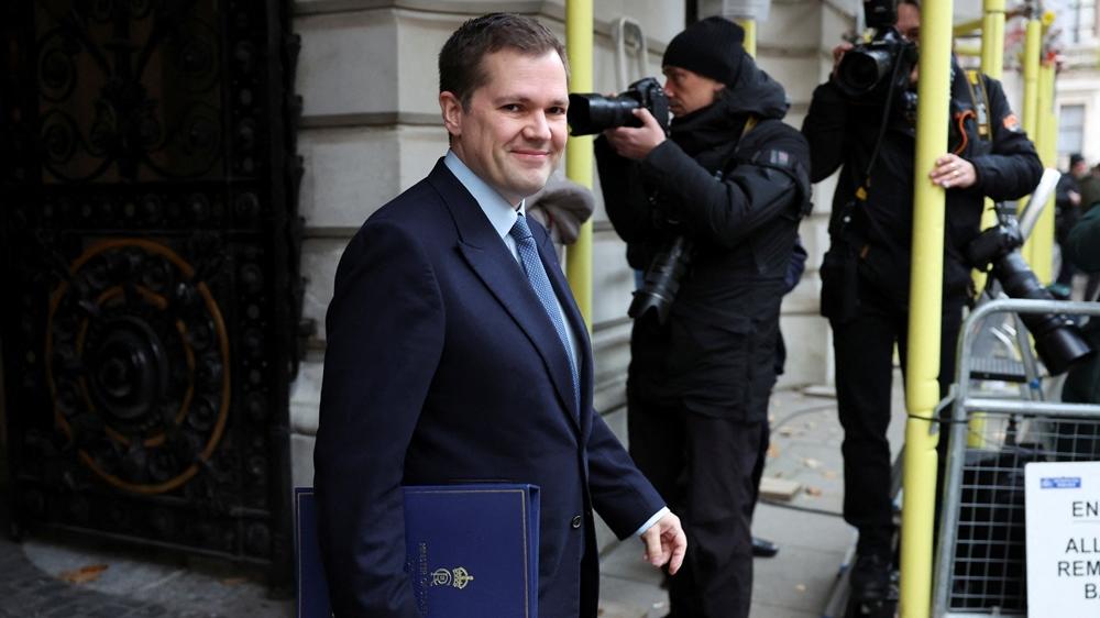 英國入境事務大臣鄭偉祺辭職。(路透社)