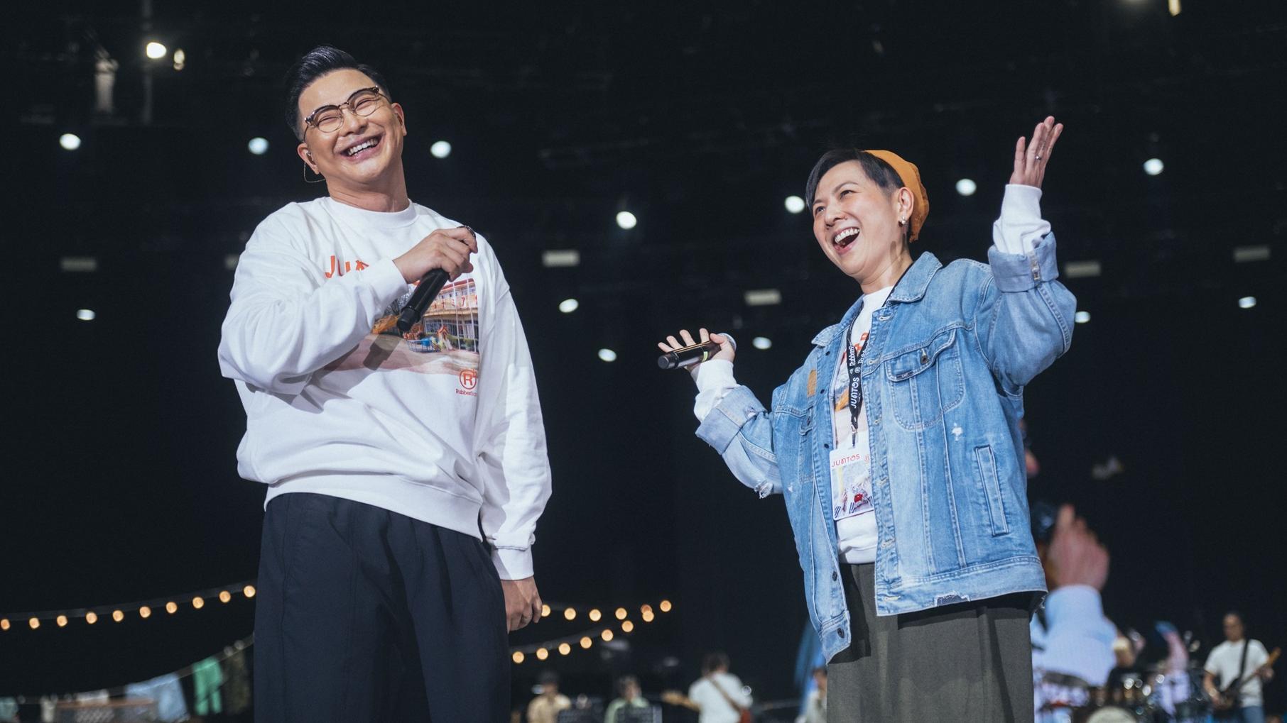 RubberBand演唱會｜主音6號孖老婆Tim  Lui合唱大曬恩愛