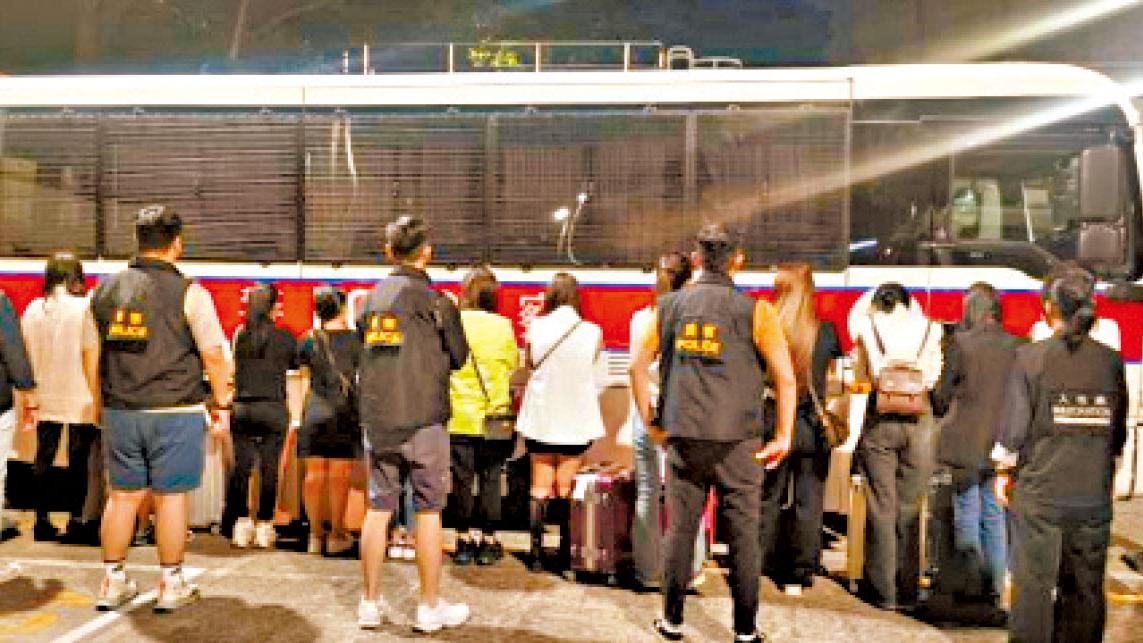 荃灣掃黃拘92女 最老63歲 警檢愛滋病檢測劑及性病藥物