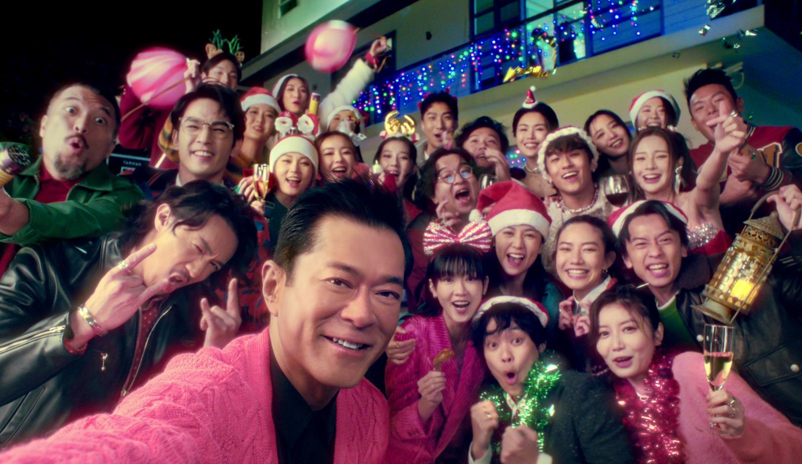 天下一逾20位藝人破天荒參與應節新歌《聖誕 Present Tense!》 古天樂驚喜現身拍MV