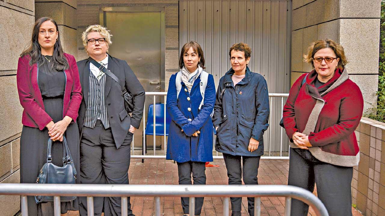 多國領事館代表到庭旁聽 外交部反對美英 說三道四