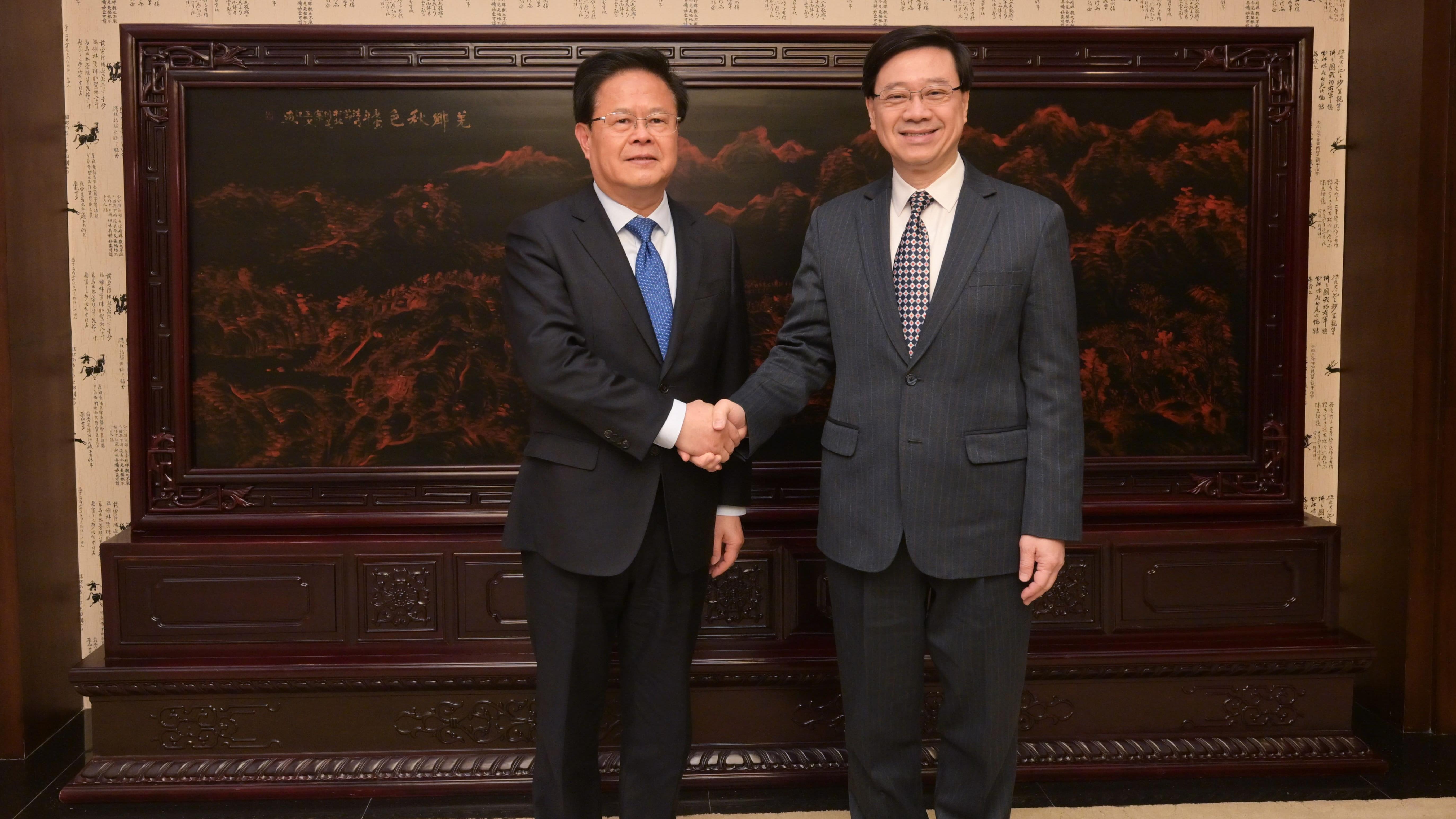 李家超繼續訪京拜訪發改委　表示會積極融入國家發展大局