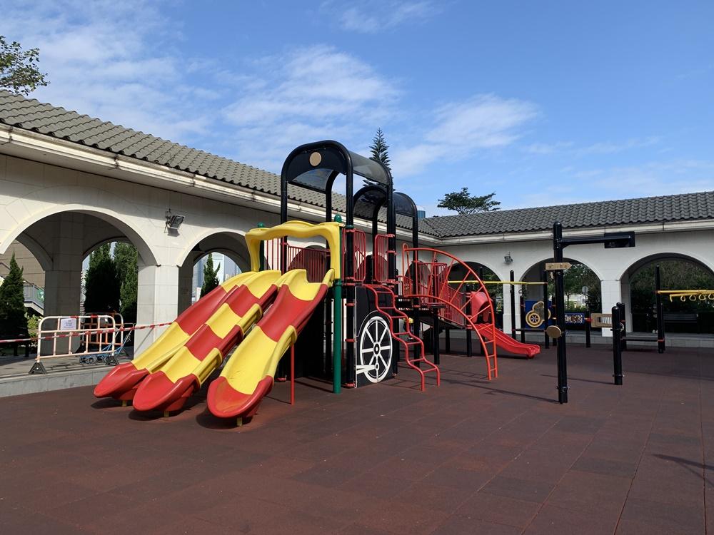 申訴專員公署調查發現康文署轄下康體遊樂設施維修工程延誤問題嚴重。