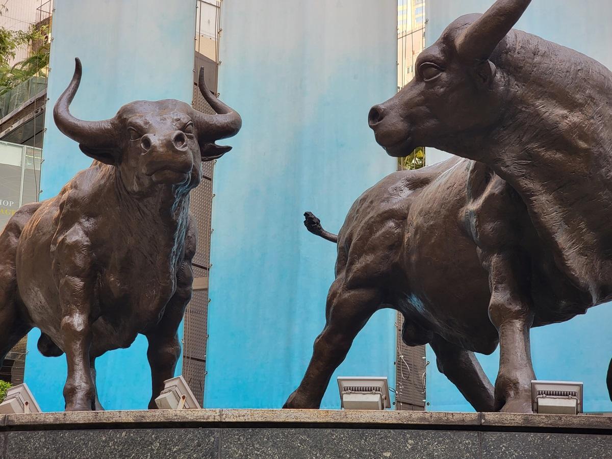 港股收市｜恒指期結日飆418點越萬七關 外資大手買A股