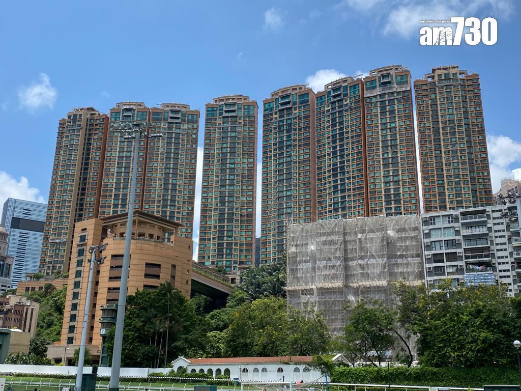 資深投資者「劏場大王」尹柏權以5,300萬沽出禮頓山事故單位，平均呎價3.07萬元，較同類單位去年造價低近45%。(資料圖片)