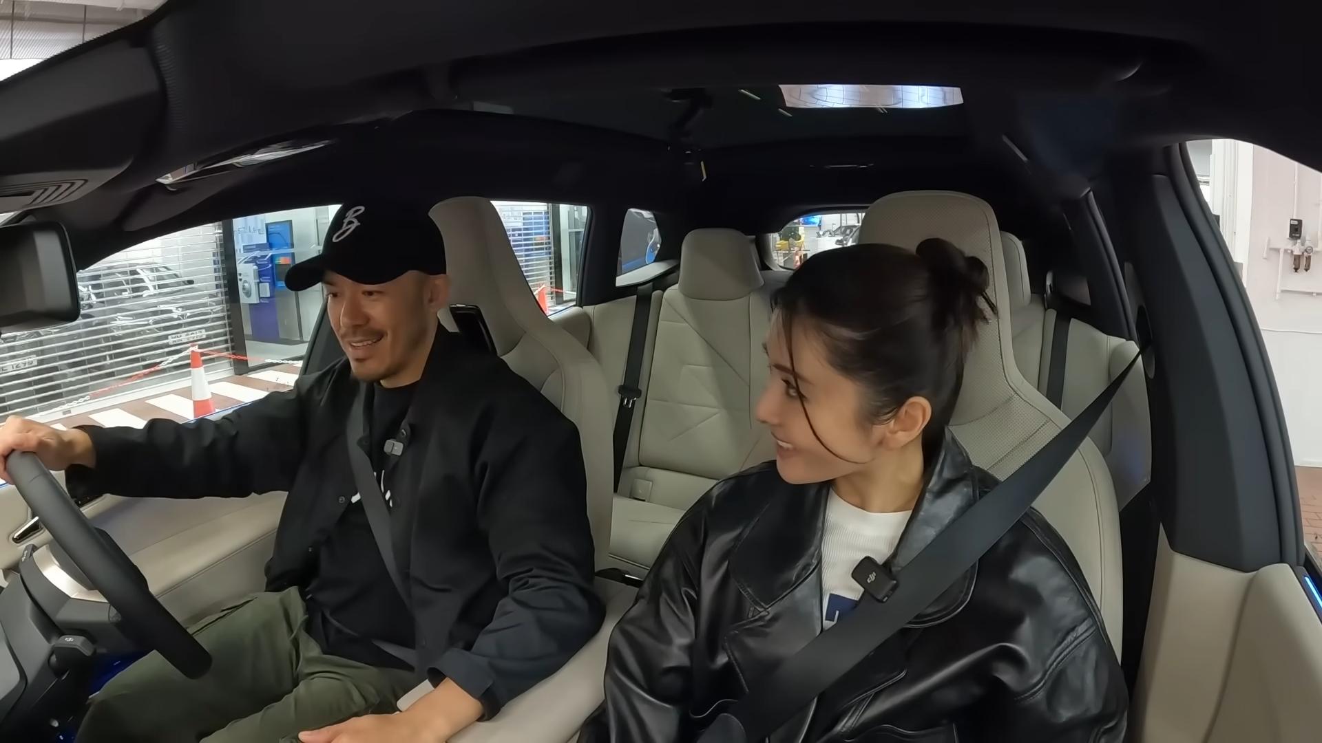 沈震軒聖誕收大禮 陳欣妍surprise豪送百萬新車