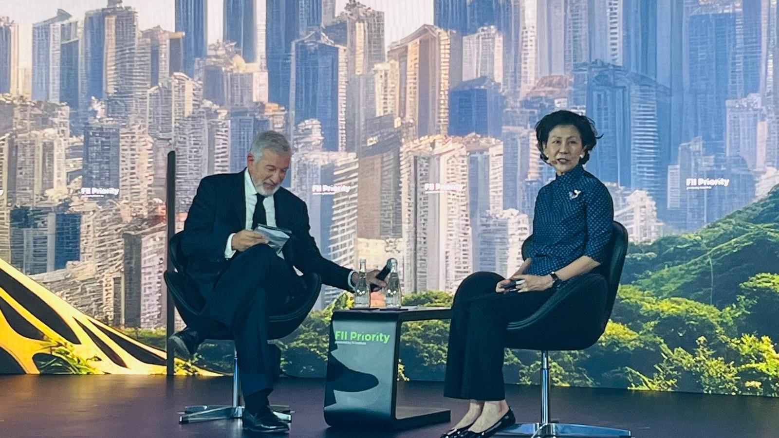 周凱旋：李嘉誠2021年曾預警經濟將一落千丈