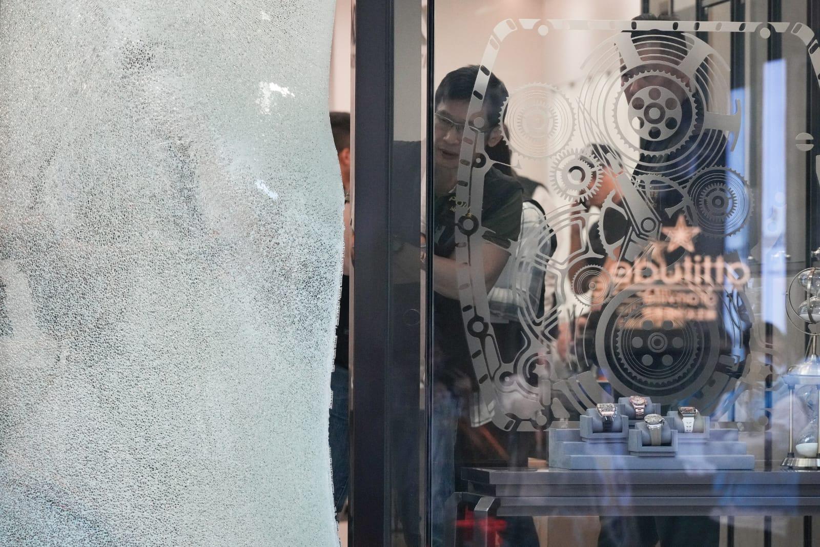 名錶世家劫案｜24隻失錶下落未明　警中大附近山頭大舉搜索