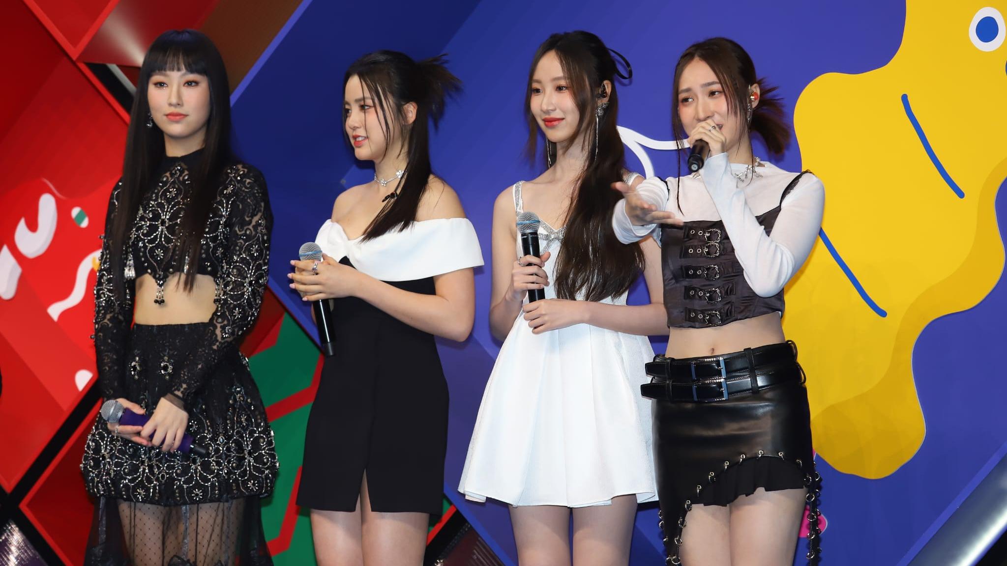 After Class合體唱足兩首歌好開心 Yumi生日獲炎明熹姚焯菲送禮物