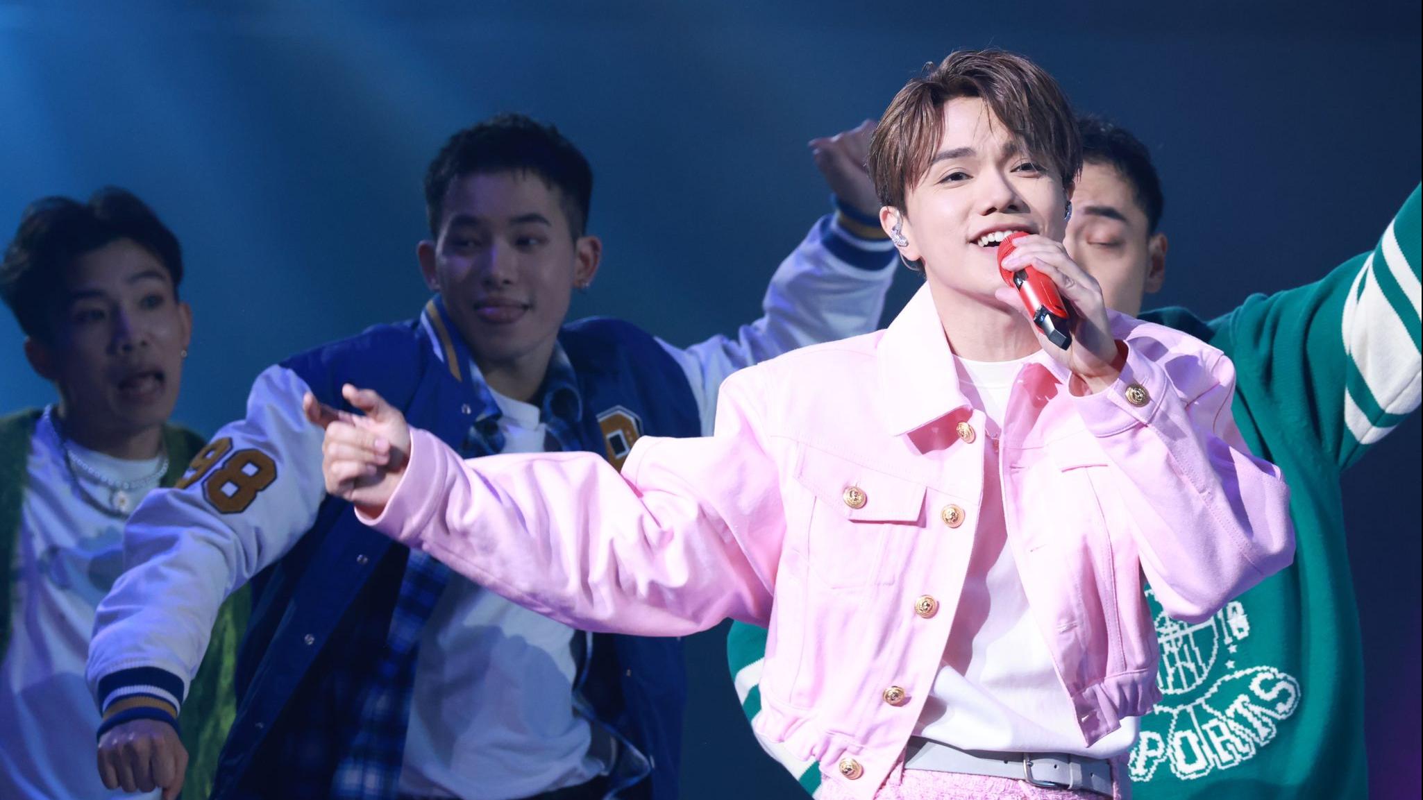 張敬軒十三場澳門演唱會開鑼 大談中學時期暗戀對象 