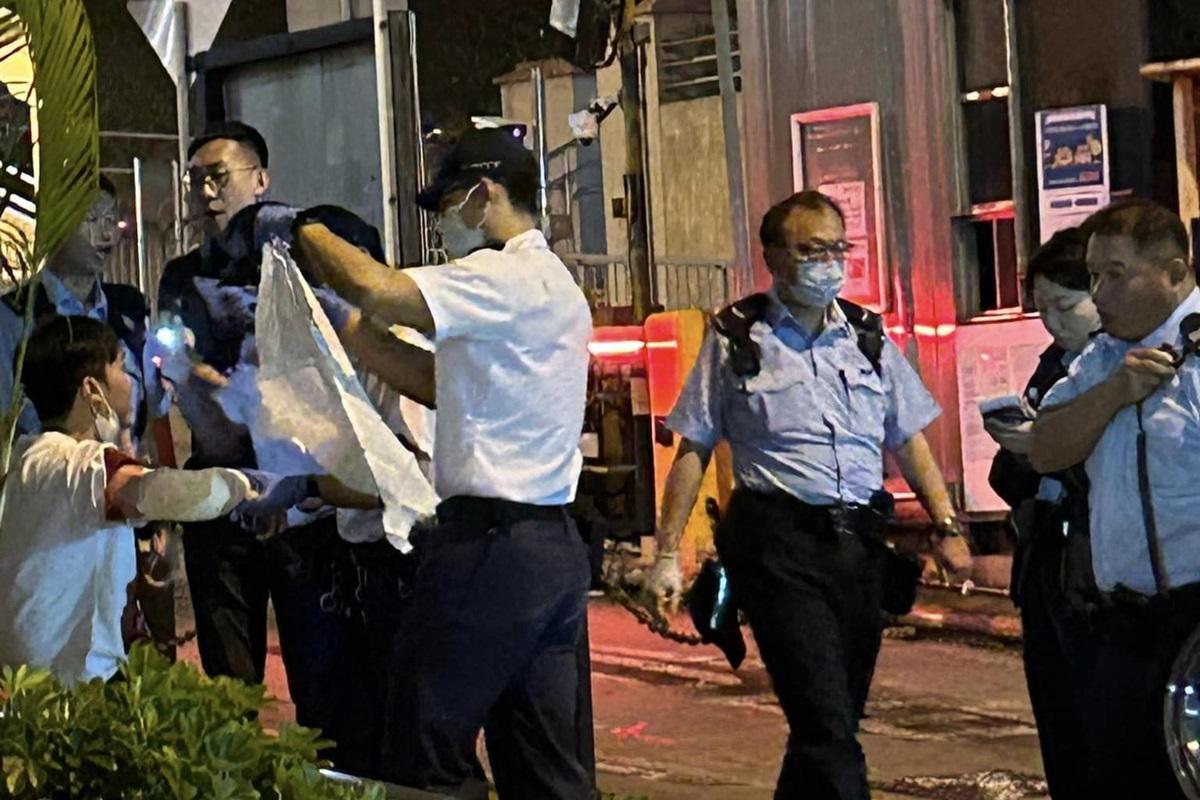 慈雲山一名男子在停車場泊車後捱斬。(網民Tam Sam@FB群組「慈雲山資訊交流」)