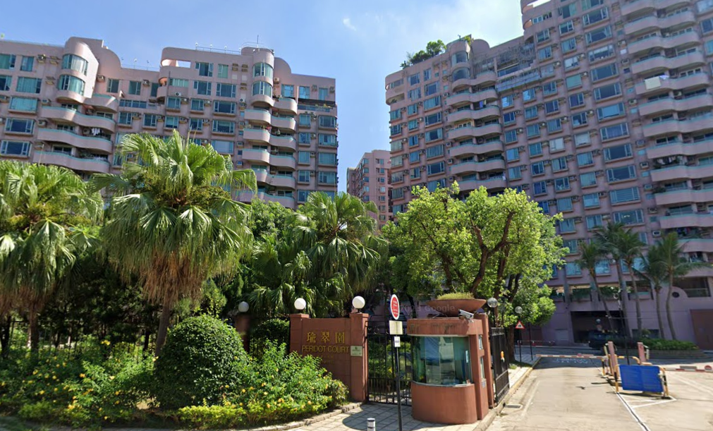 位於屯門掃管笏的瑜翠園，一伙低層三房戶以390萬元易主，成交價較銀行估價低25%。