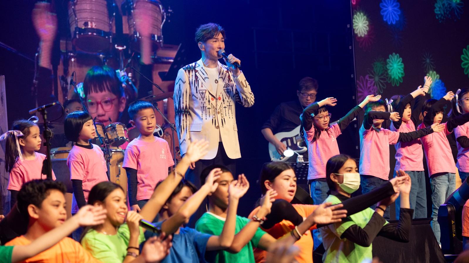 胡渭康開慈善演唱會 Encore合唱經典兒歌劃上完美句號