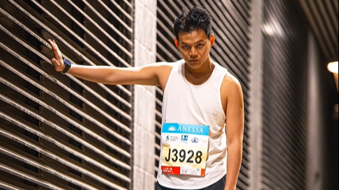 渣打馬拉松2024｜保錡穿柳俊江品牌背心跑10K︰一路跑都諗起柳爺