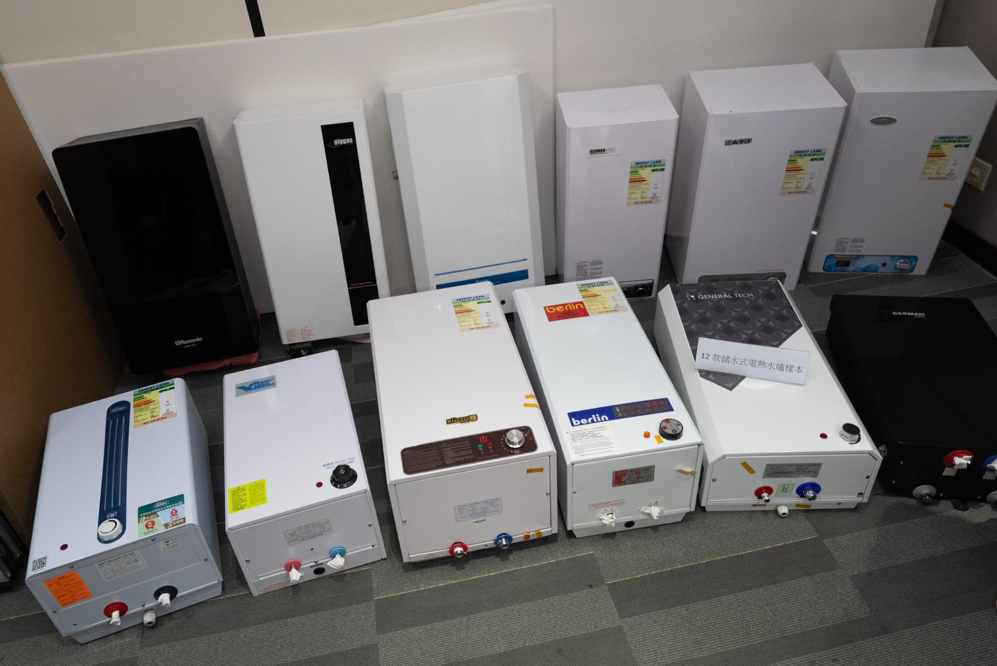 消委會測試儲水式電熱水爐，真富及威寶牌未能通過安全測試。(林靄怡攝)
