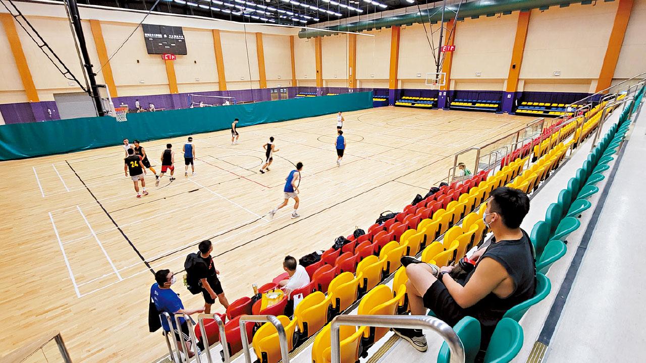 港府決心收支逐步回復平衡 陳茂波預告或檢視公共服務收費