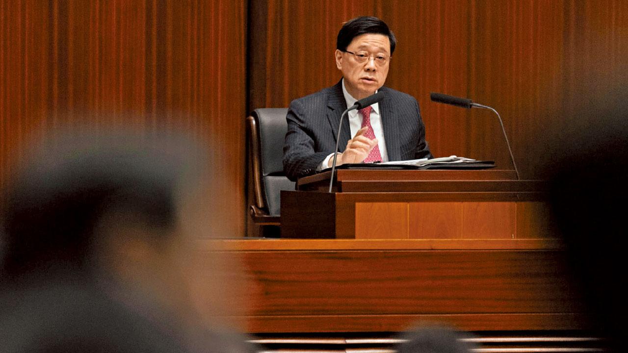 設「解說隊伍」解說23條 「反駁隊」針對網上抹黑 李家超：香港是君子 也要防小人