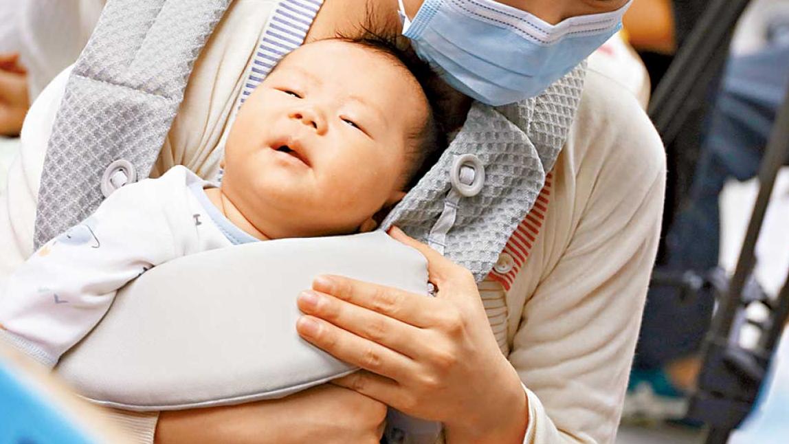 生育獎金暫接逾4600宗申請 卓永興料「大利是」下月到手