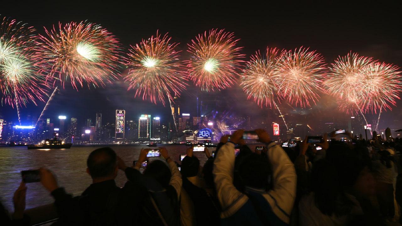 今年煙花特別多