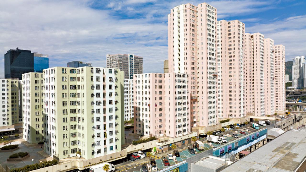 兩房業主損手賣樓 德福花園輸7位數